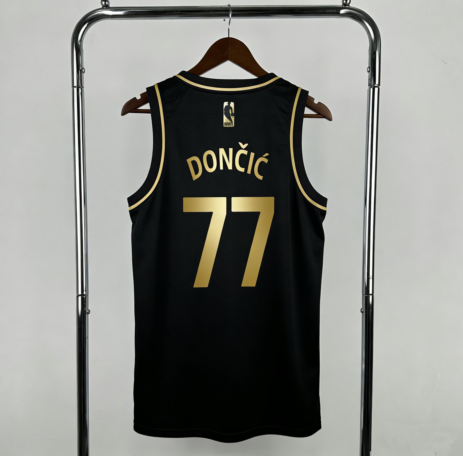 Dallas Mavericks Camiseta Dončić nº 77 - Image 2